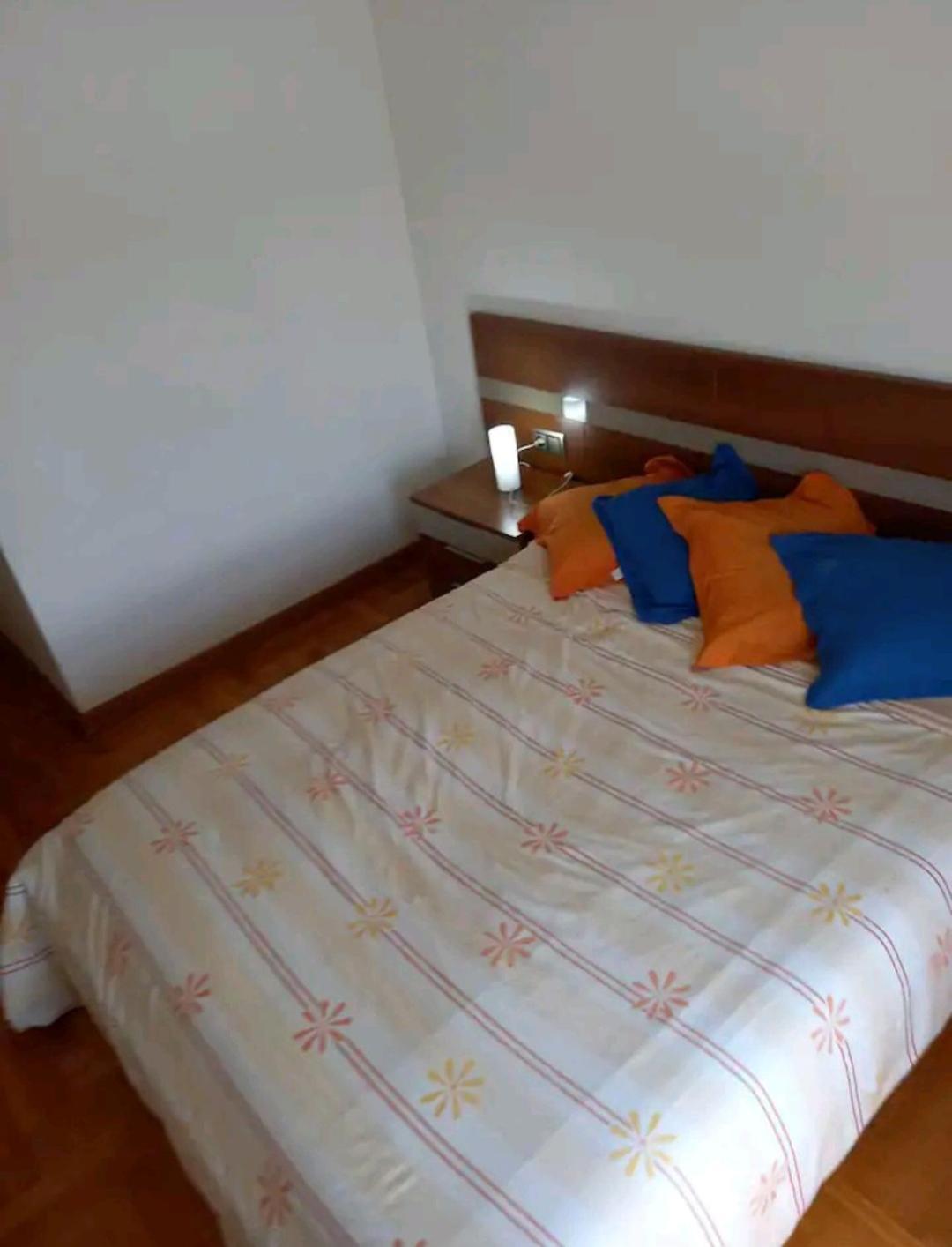 Habitacion Renfe Памплона Екстер'єр фото